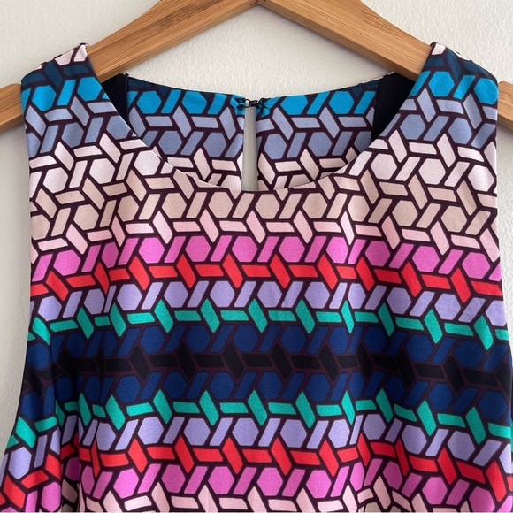 Trina Turk Signed Macee Stained Glass Print Sleeveless Dress Size 6 - Picture 5 of 10